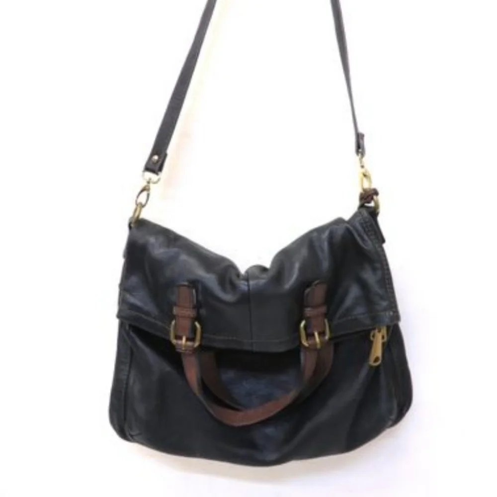 Fossil Explorer Genuine Leather Tote Y2K Key Fob Purse Charm Bag Long Strap